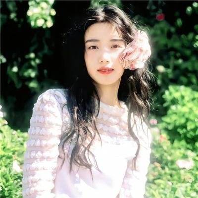 金爪女郎